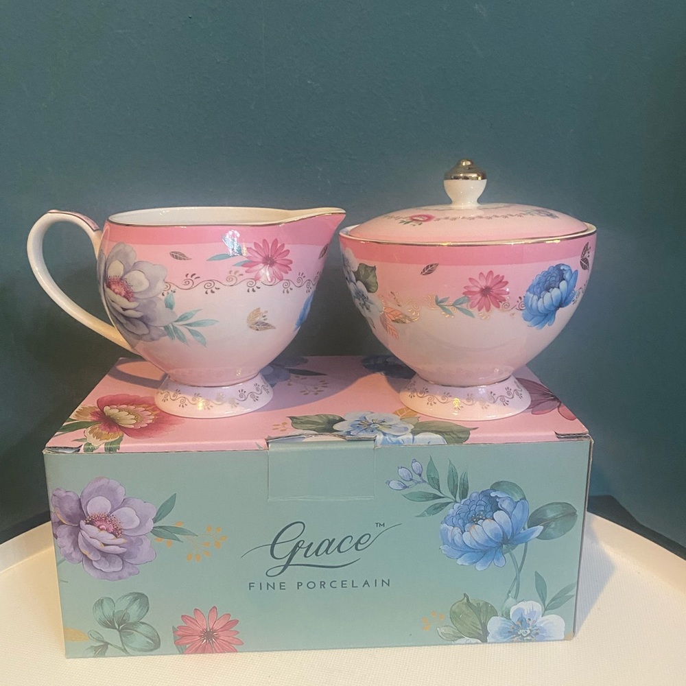Grace Teaware China Fantastic Pink Porcelain Sugar and Creamer Set - New in Box